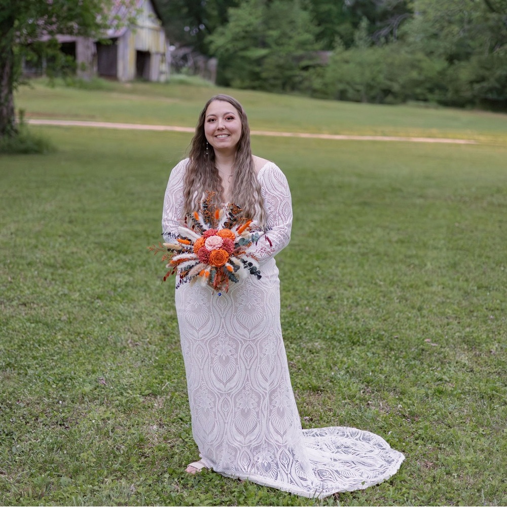 Lace Long Sleeve Wedding Dress with Veil